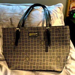 Anne Klein LG black grey